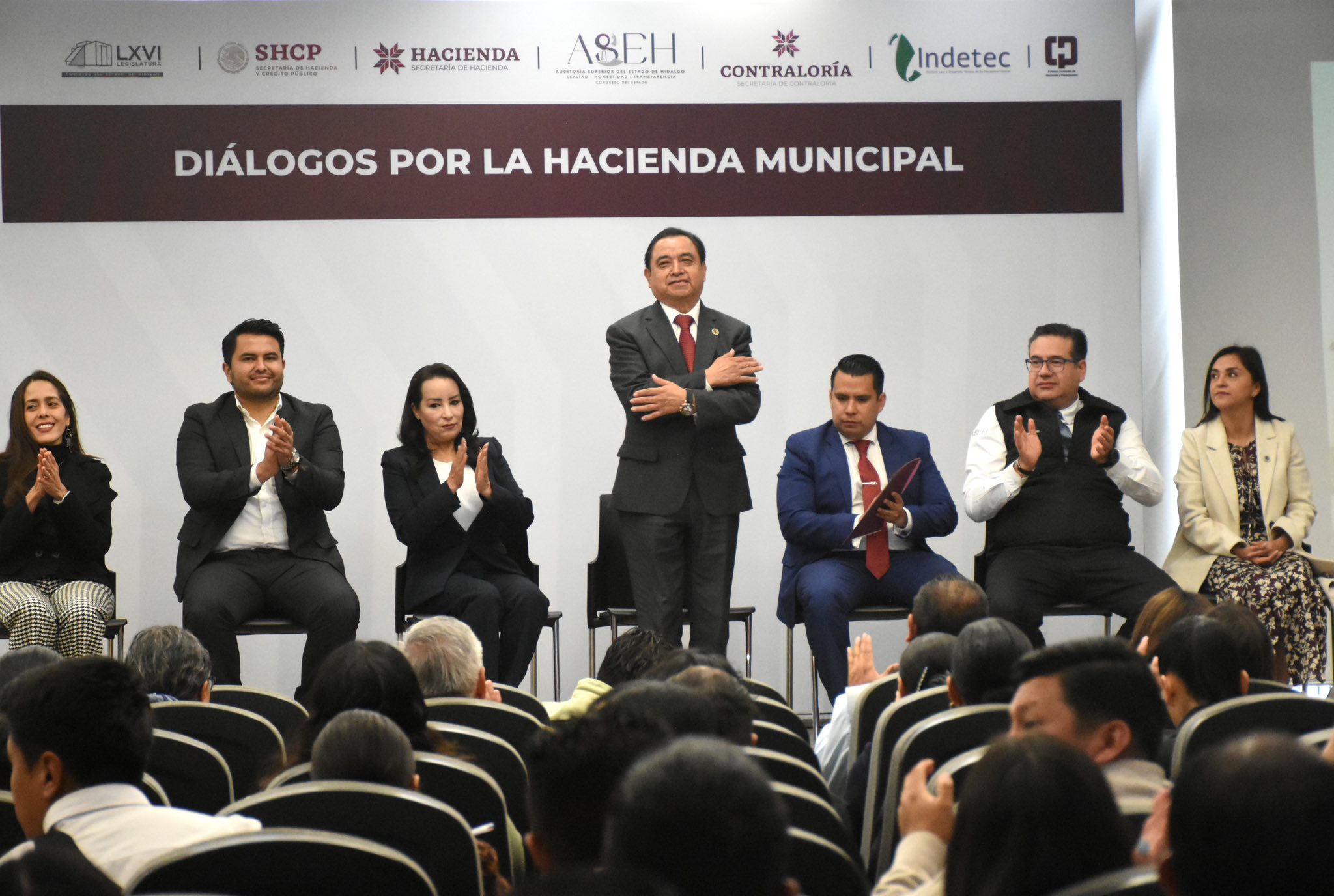 Diputado Andrés Velázquez Vázquez participa en los Diálogos por la Hacienda Municipal