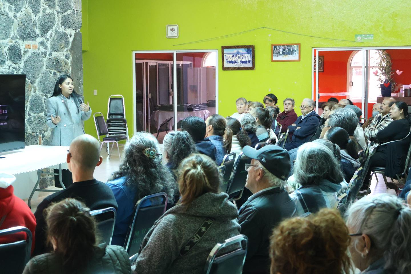 Promueven prevención de violencia en personas adultas mayores en Cuautepec